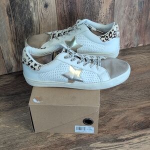 Vintage Havana Gadol Grand White Perforated Cheetah Heel Sneaker 10